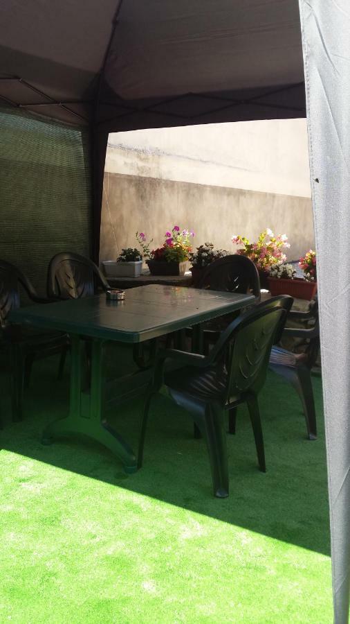 וליקו טורנובו Apartament Stonel מראה חיצוני תמונה